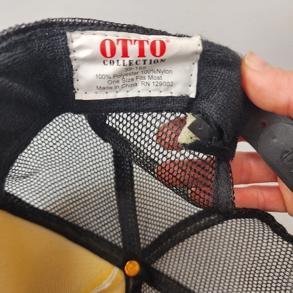 Marvel Deadpool Trucker Hat Adjustable One Size Fits Most - Picture 7 of 7